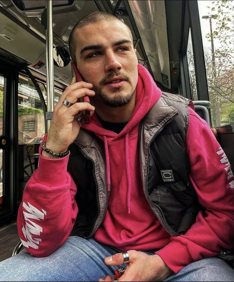 Dimitri, 25