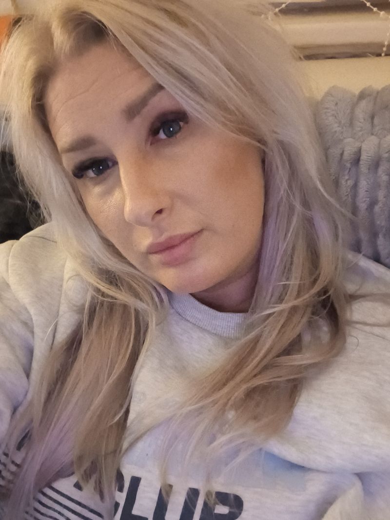Joanna, 33