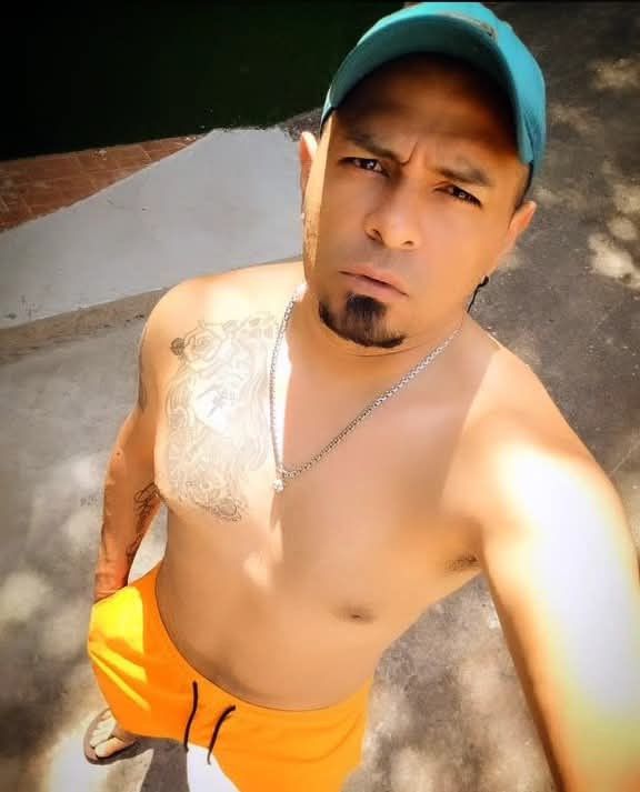 Roger Javier, 42