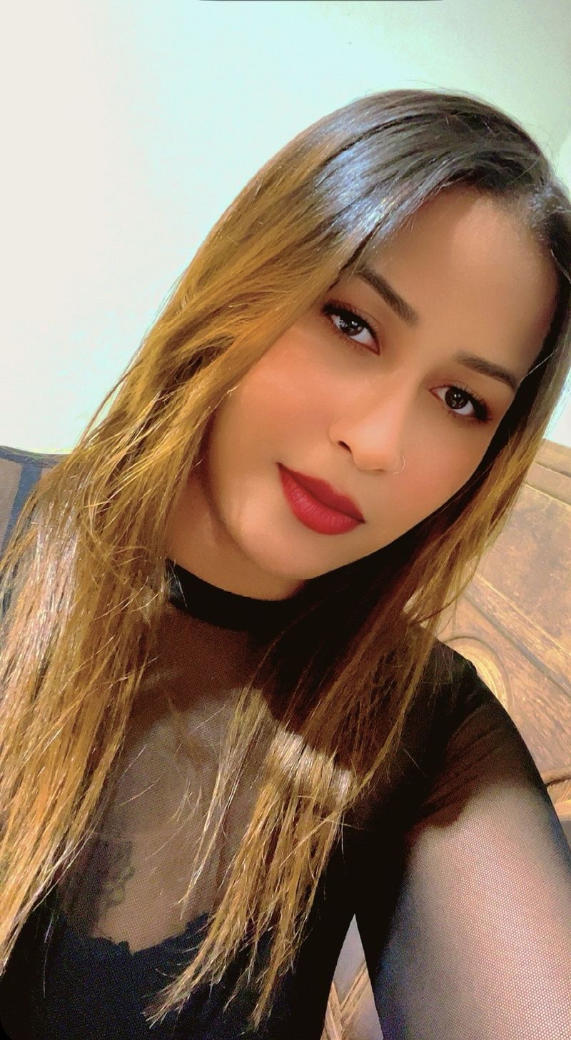Luana, 25