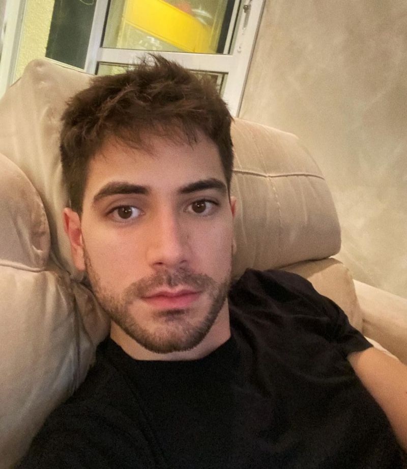 Jean, 27