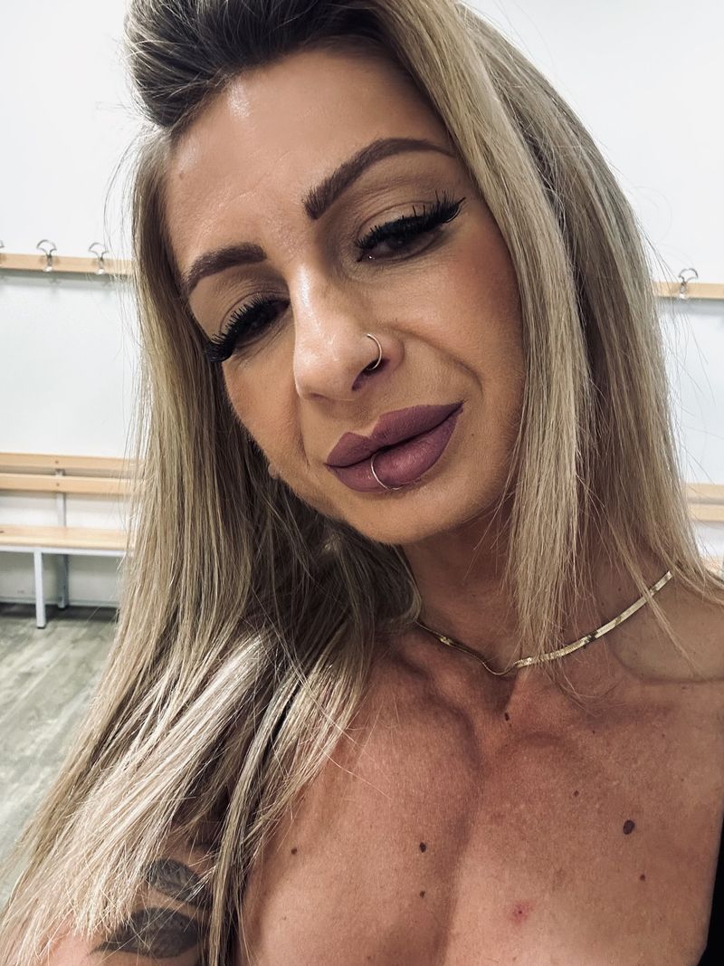 Dorota, 39