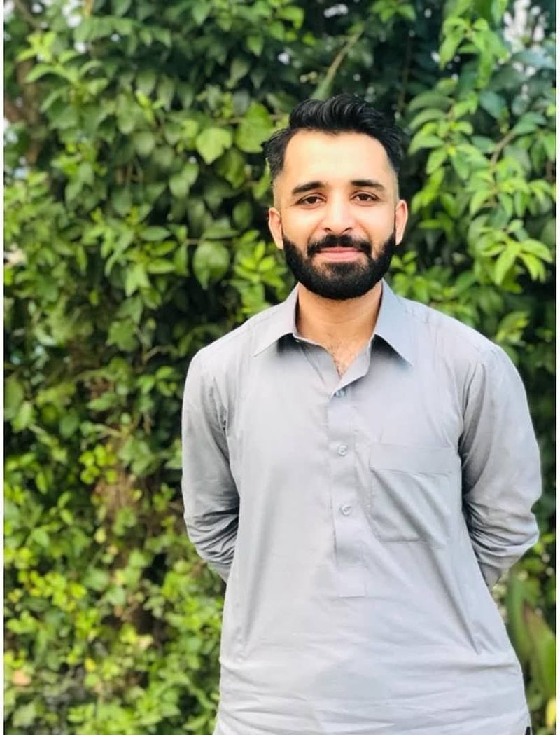 Saad Akhtar, 34