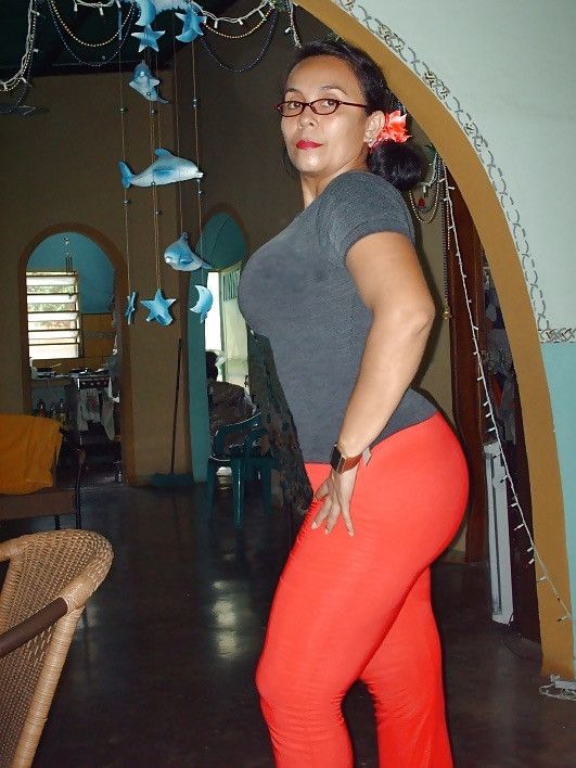 Teresa, 48
