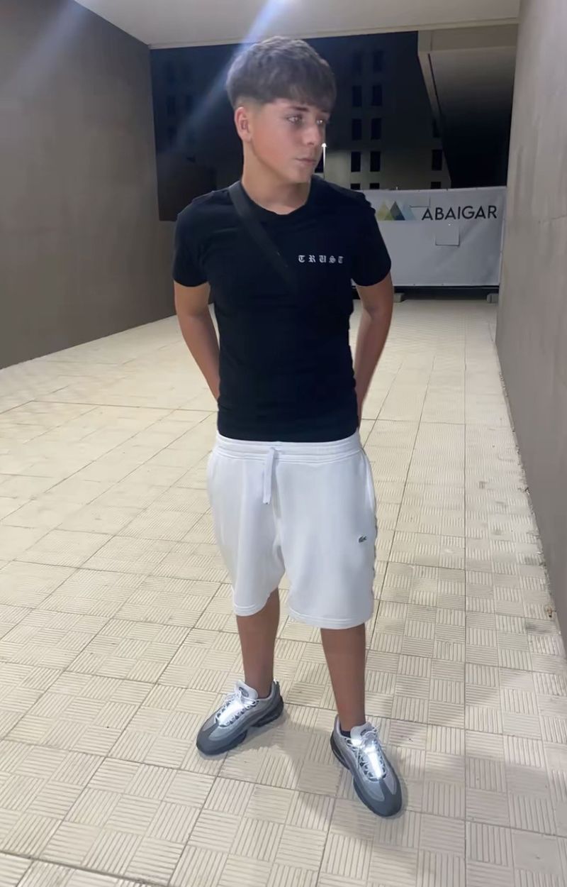 Juan, 18