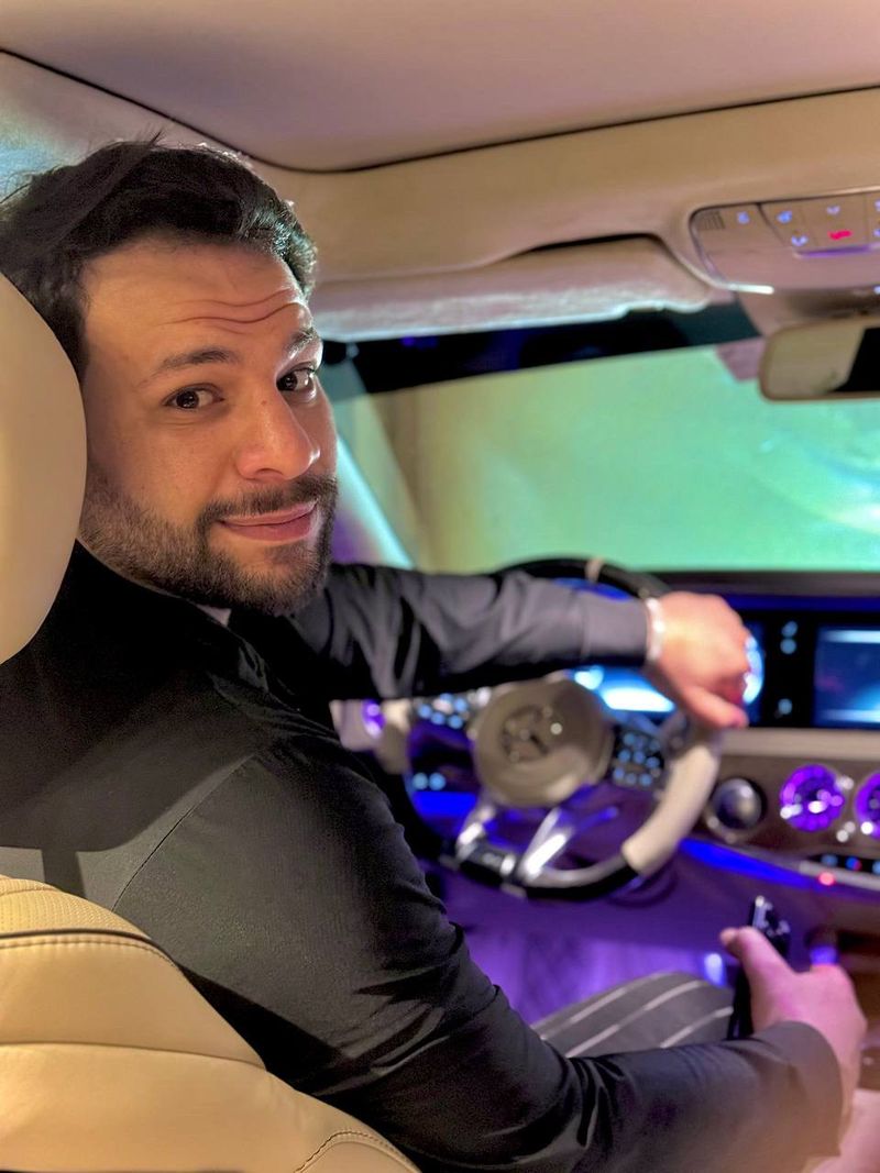 Mert, 33