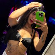 Melani, 21