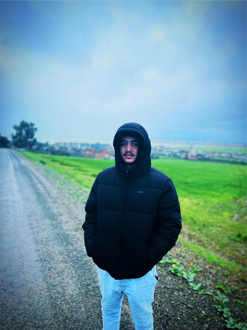 Pablo, 27