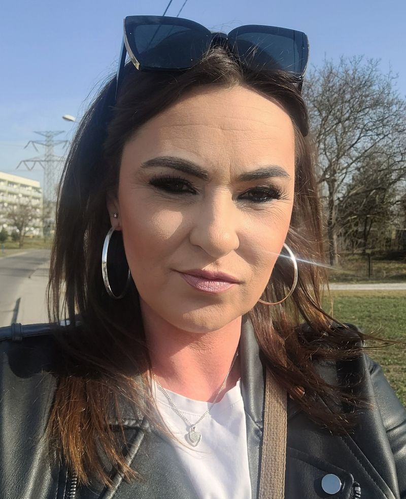 Wiola, 45