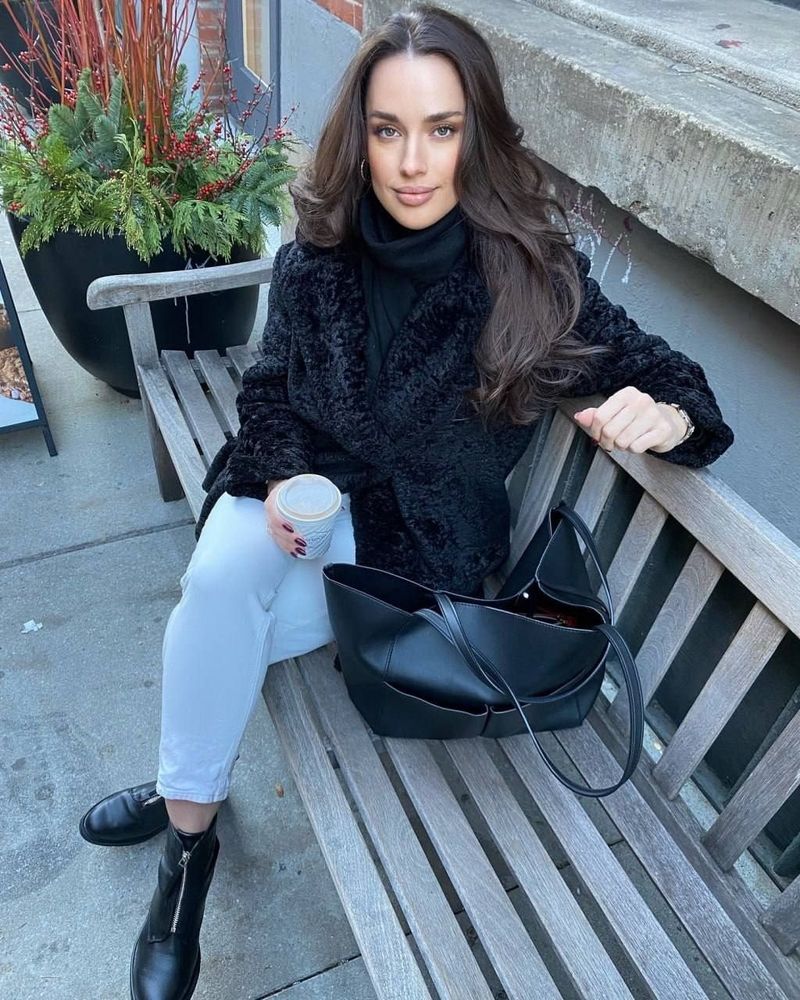 Audrey, 34