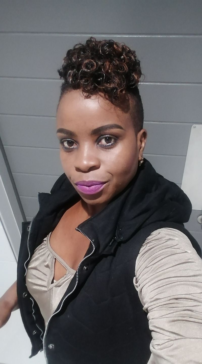 Sarah, 38