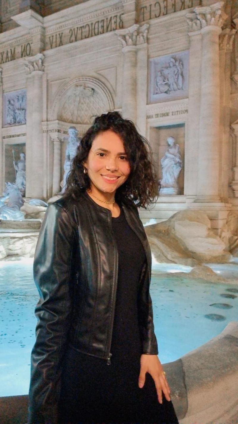 Dayane, 26