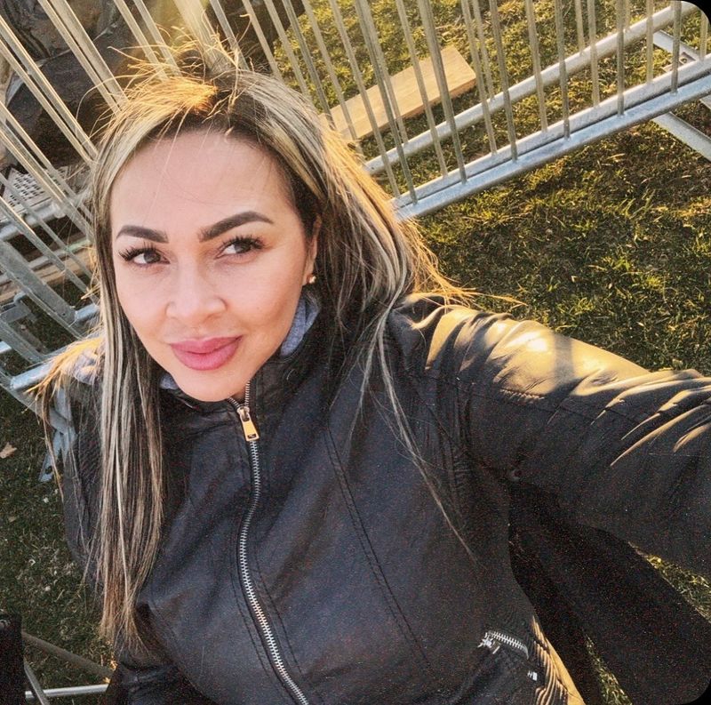 Yuri, 40