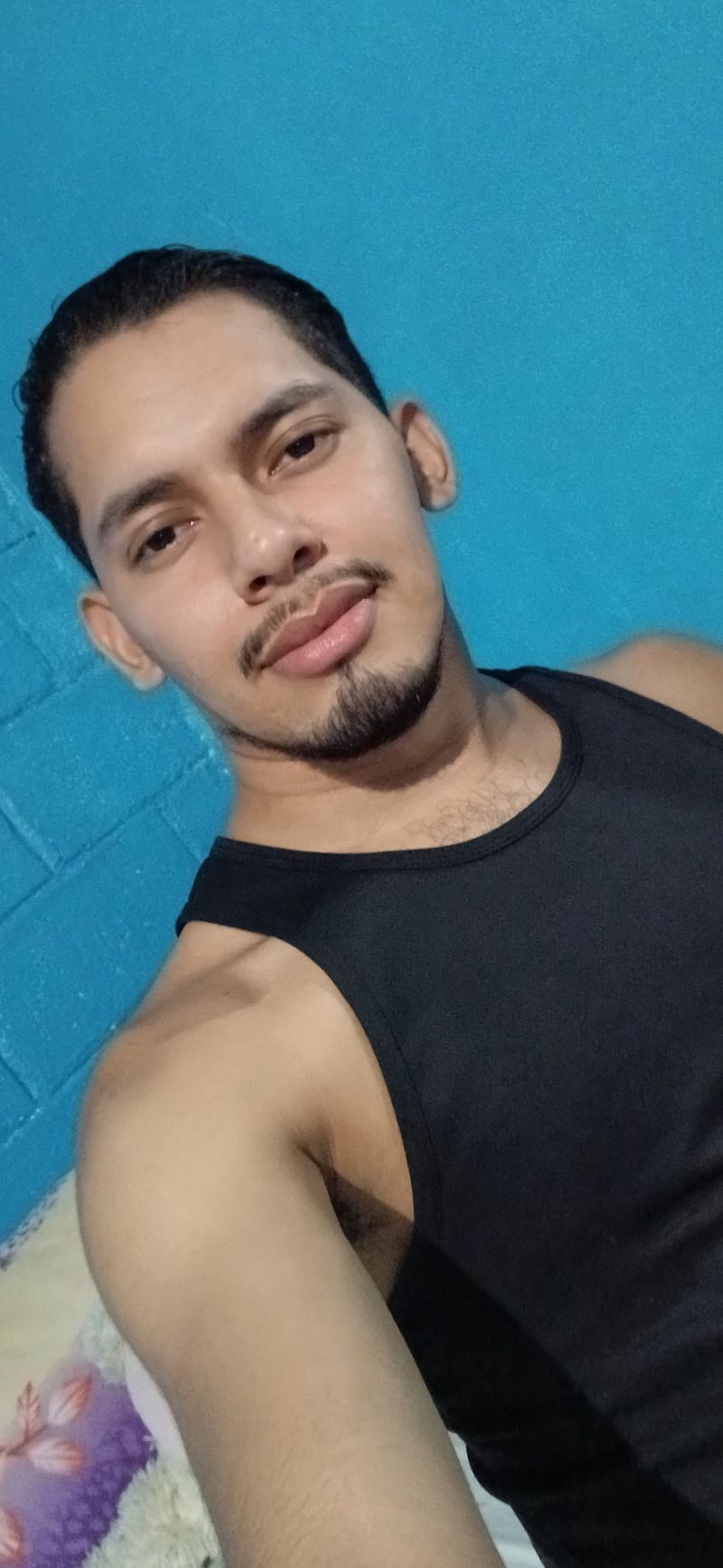Roland, 22