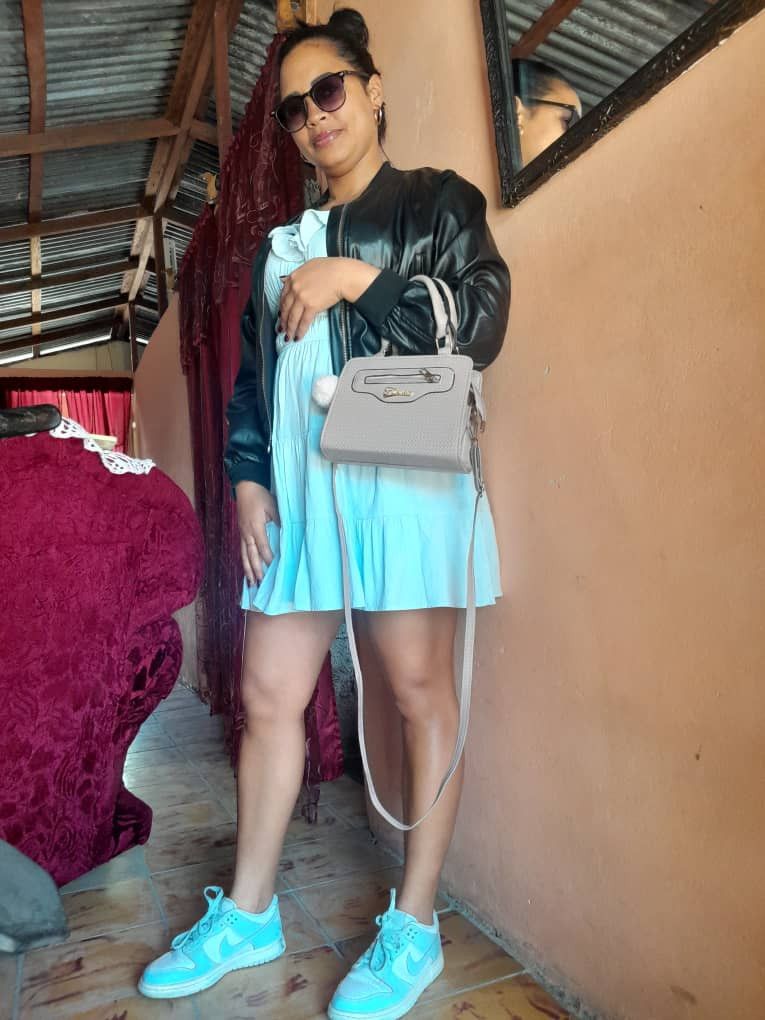 Roxana, 30