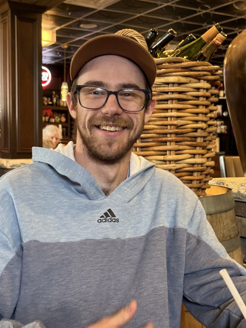 Chris, 27