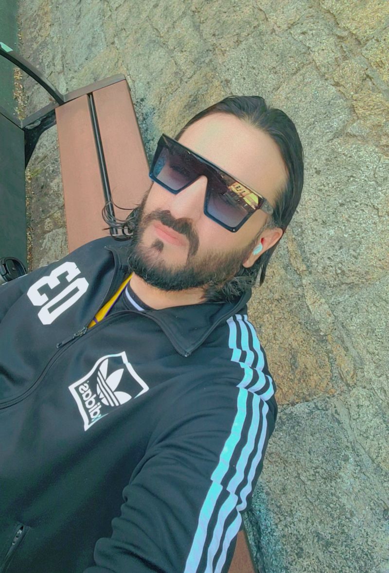 Fayssal, 41