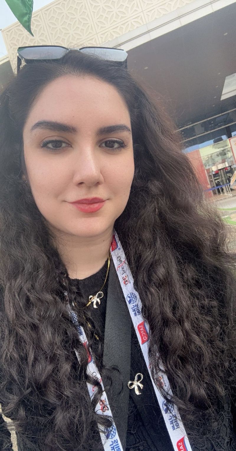 Sahar, 36