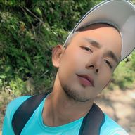 Alejandro, 33