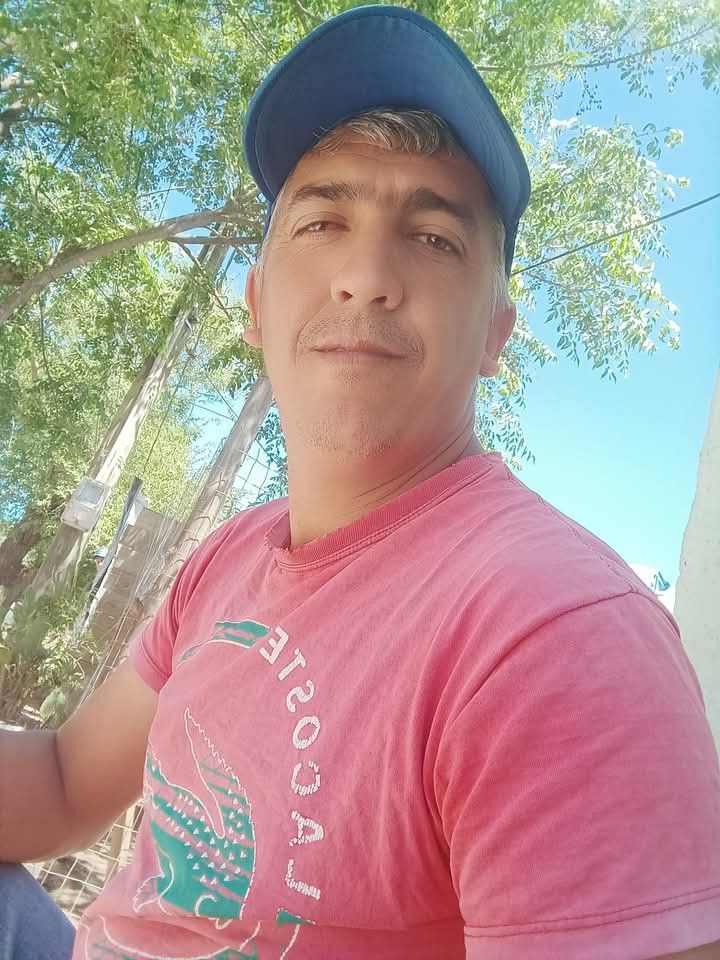 Federico, 39