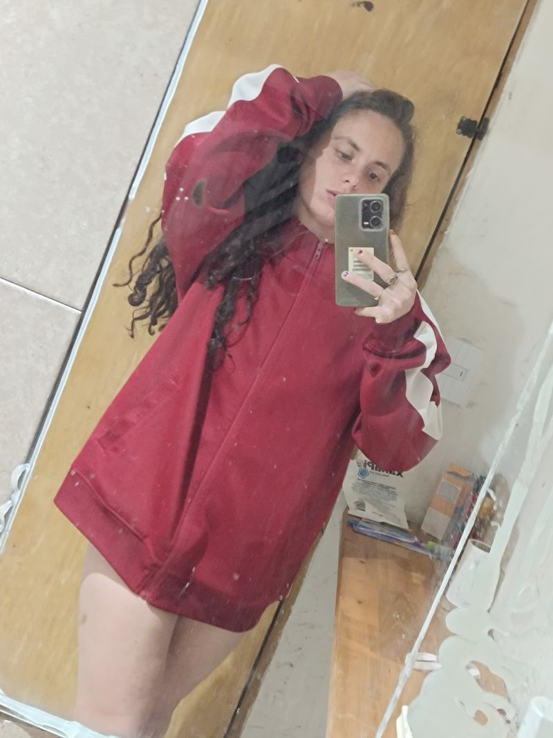 Maria, 25