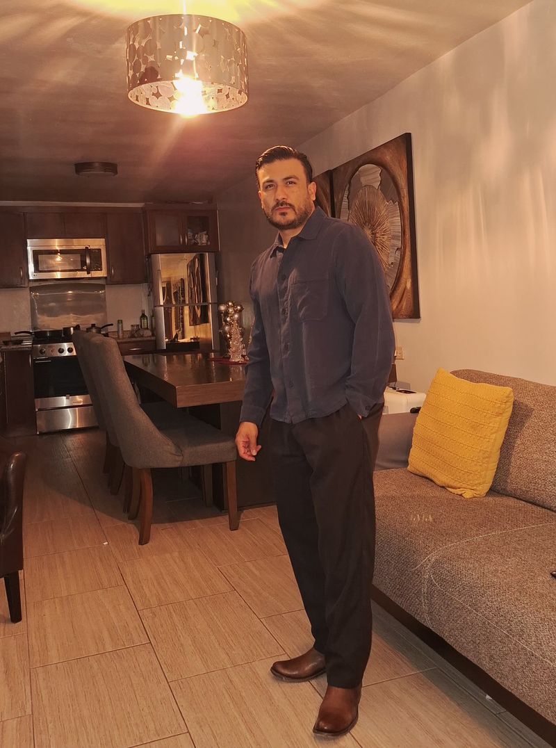 Edgar, 43
