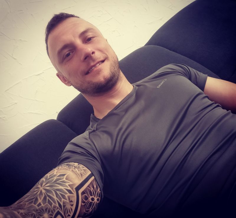 Sławek, 34