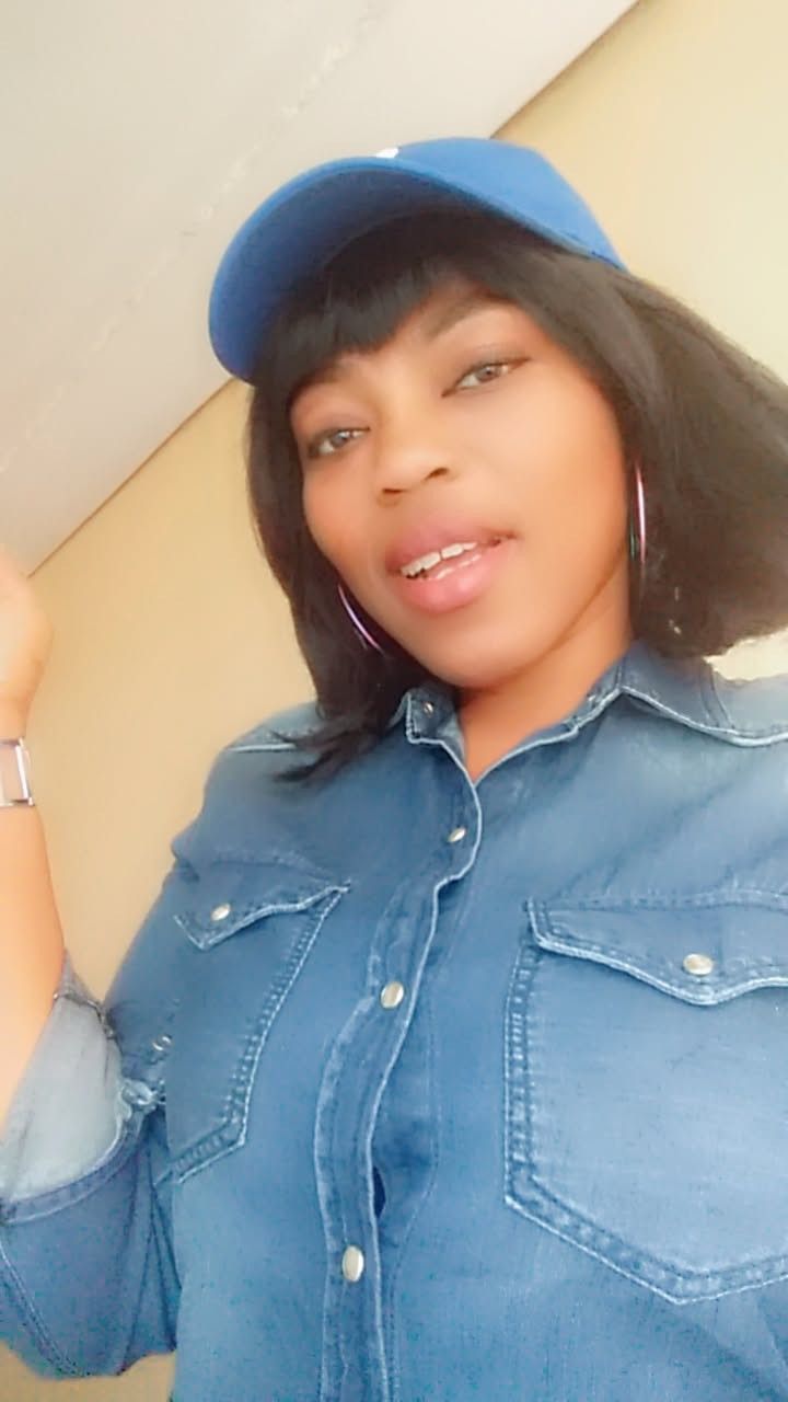 Victoria, 34