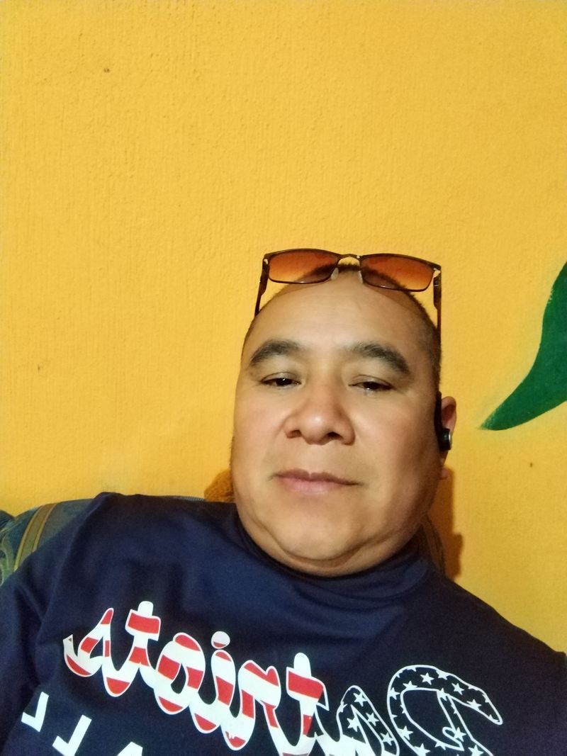 Armando, 48