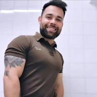 Miguel, 33