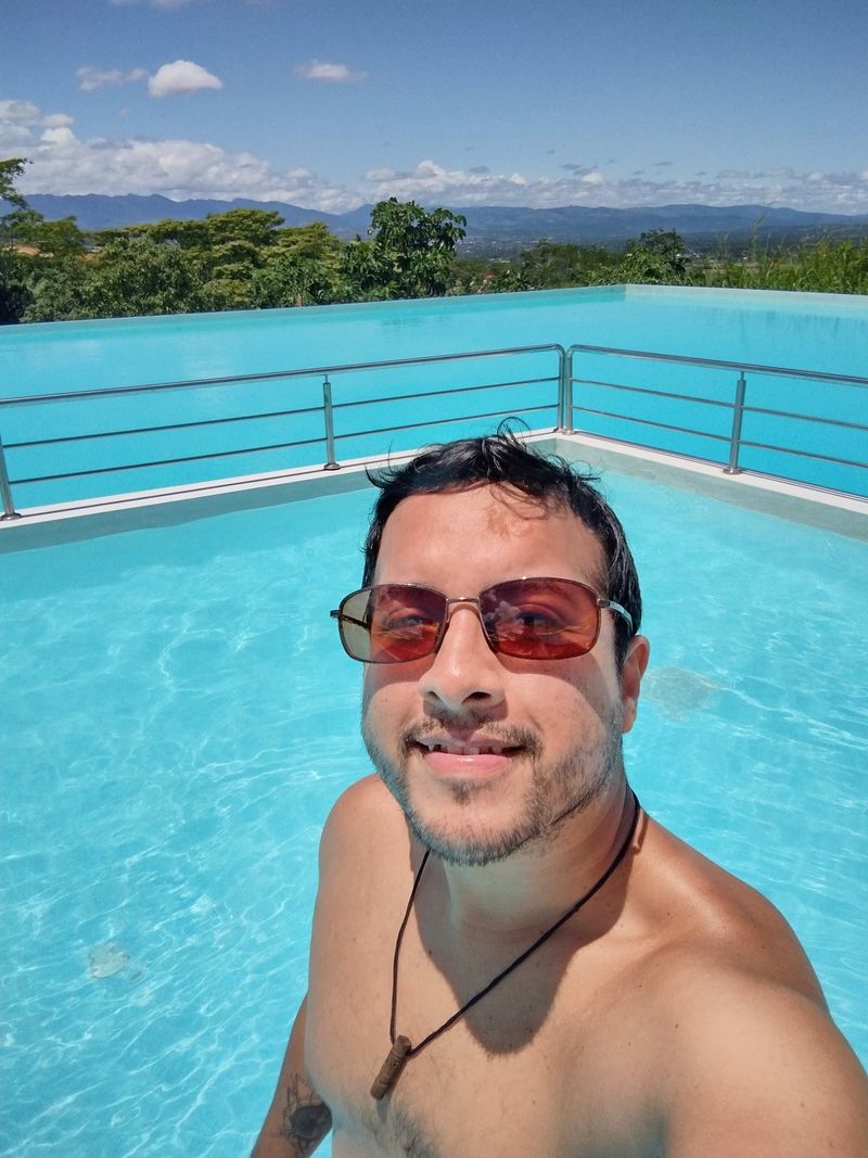 Diego, 35
