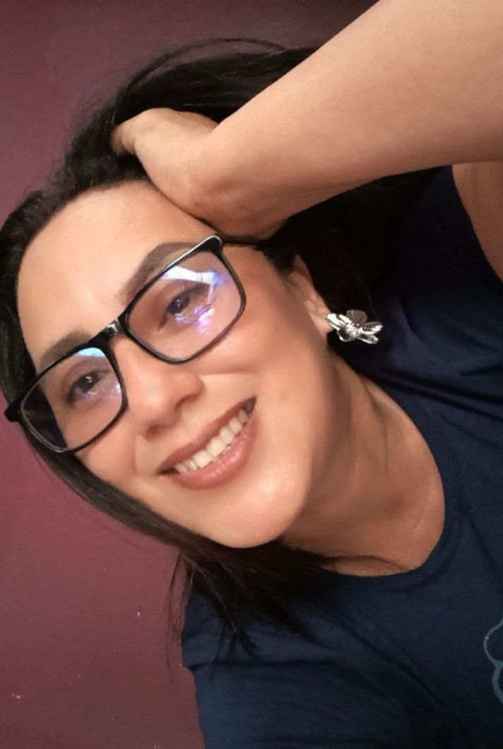 Mona, 47