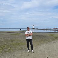 Pawel, 47