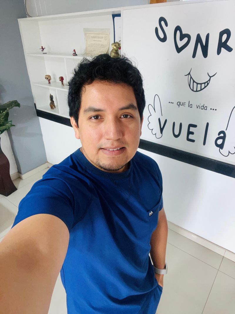 Alex, 36