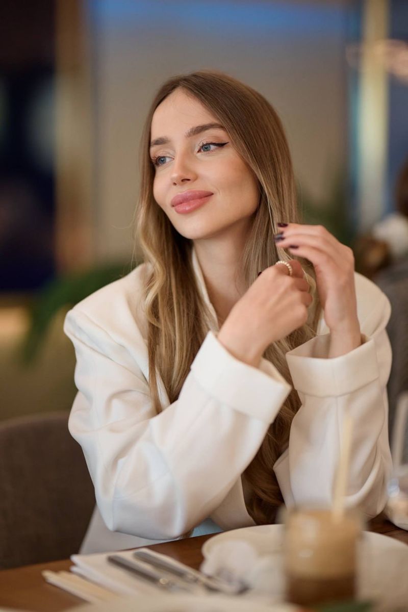 Карина, 35