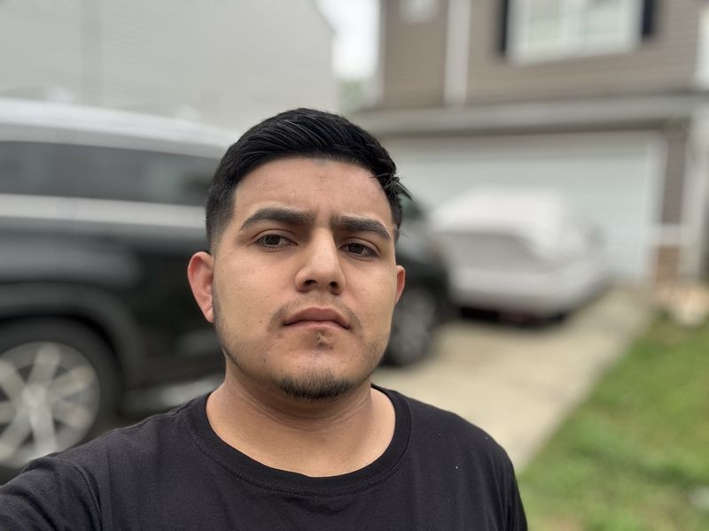 Alberto, 26