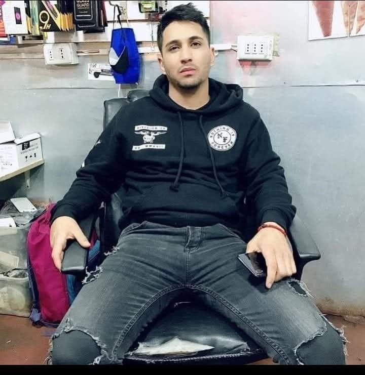 Daniel, 36