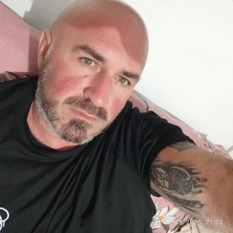 Diego, 43