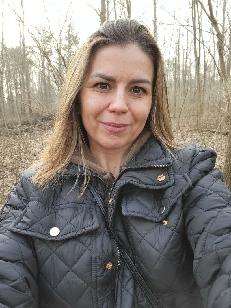 Karolina, 40
