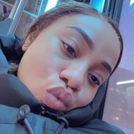 Sisi, 32