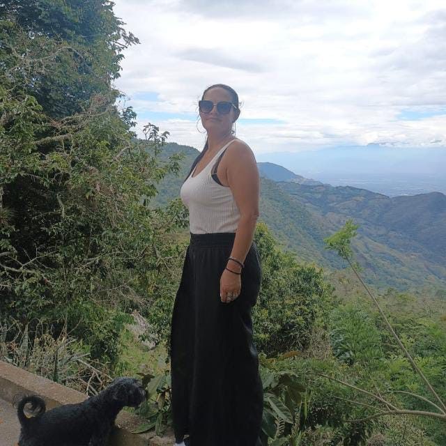Julieth Alejandra, 45