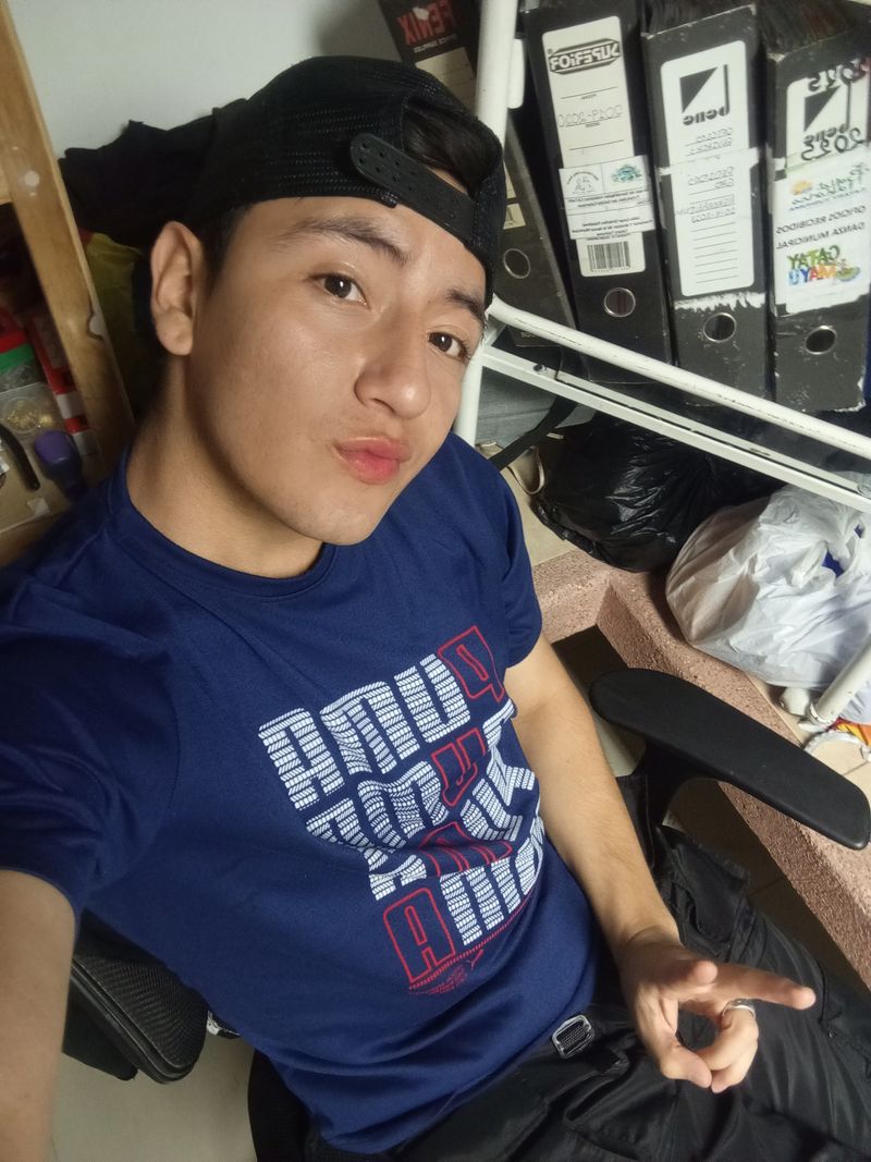 Dayan, 26