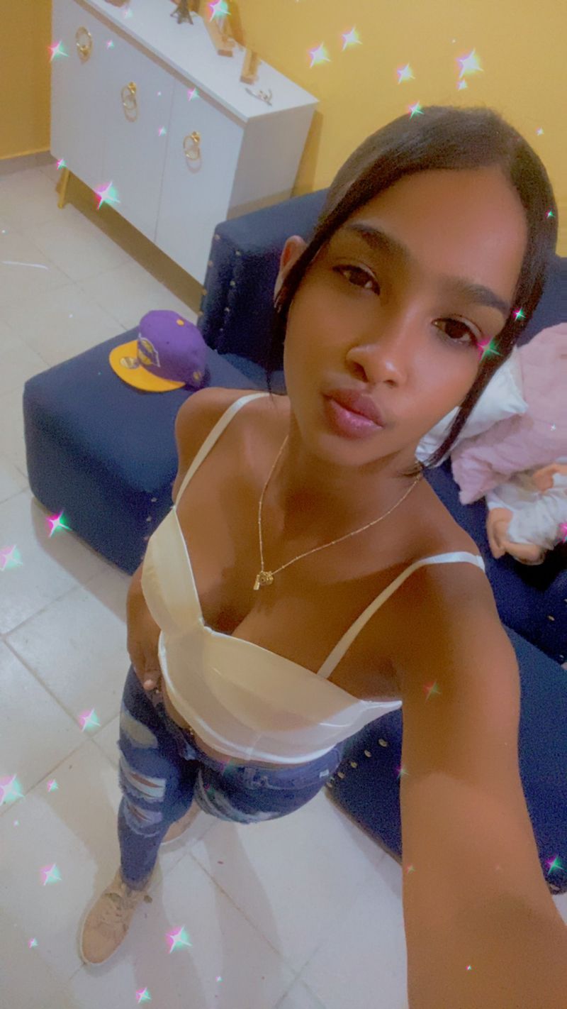 Maria, 25