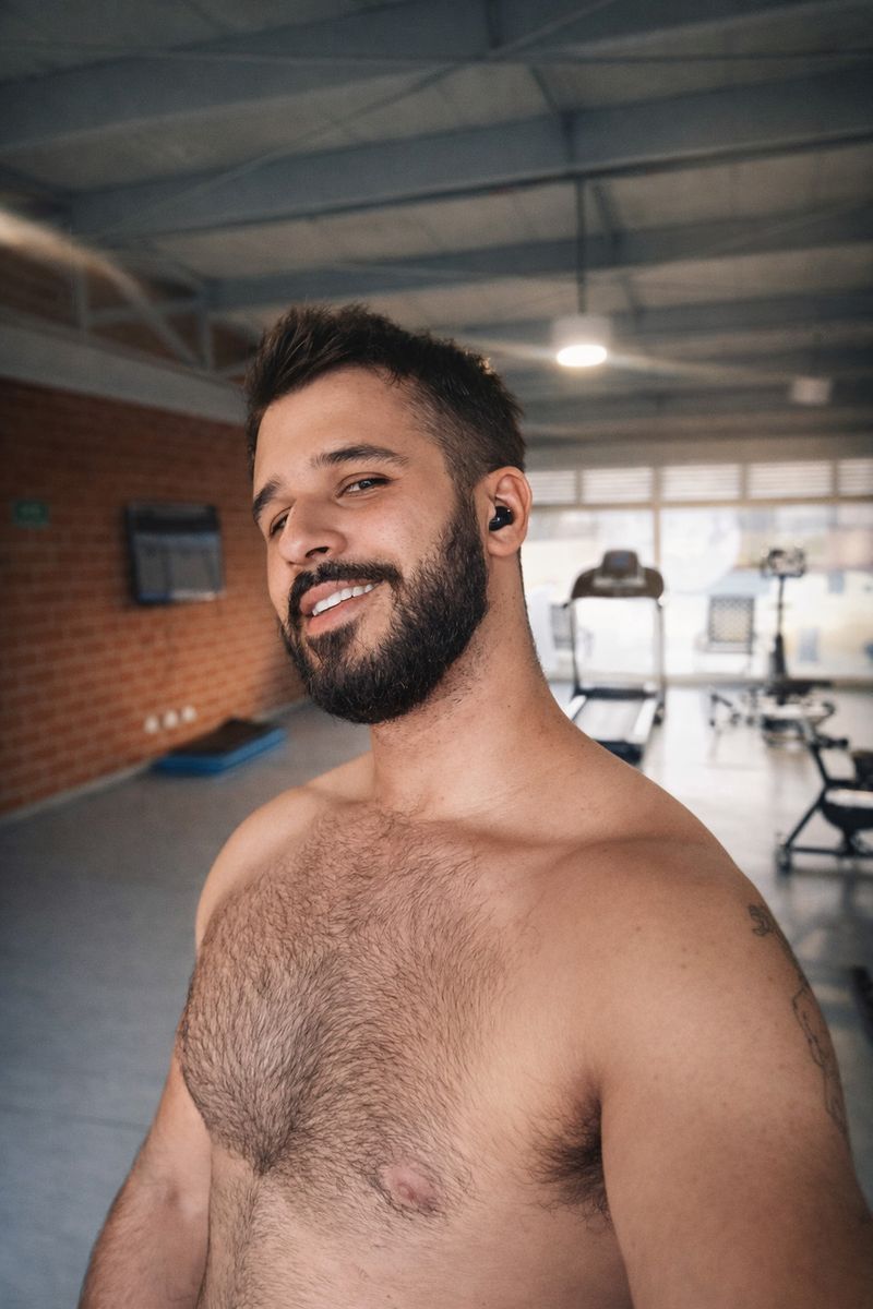 Jhoan, 26