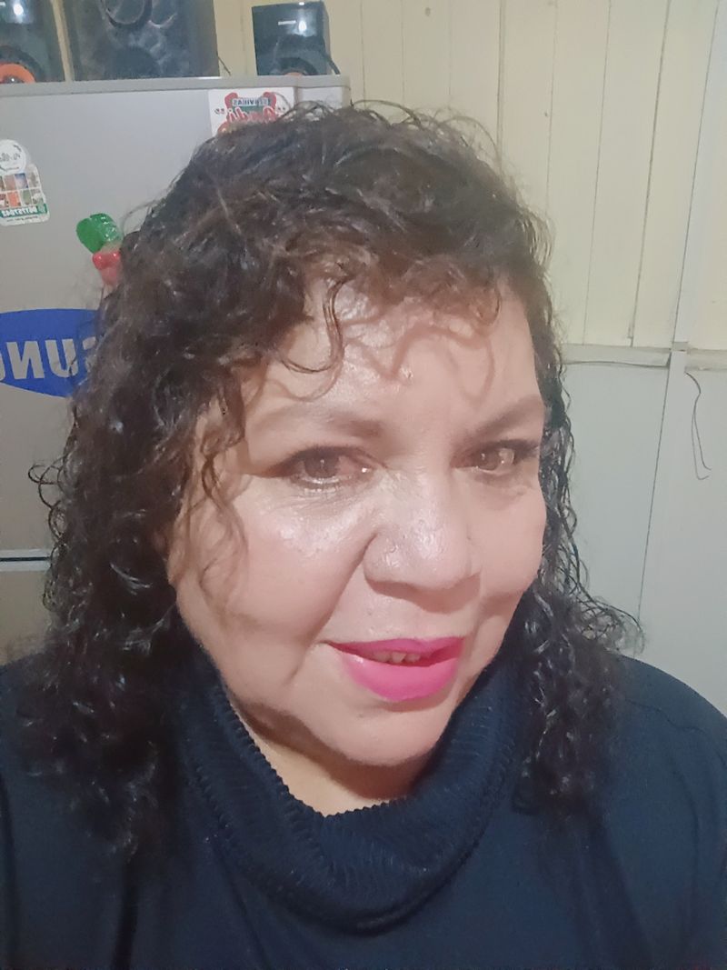 Rossana Luz Arias Jurado, 60