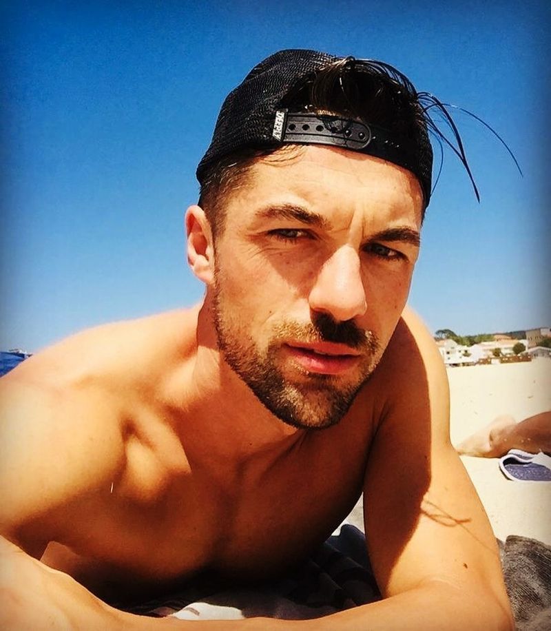 Guillermo, 46