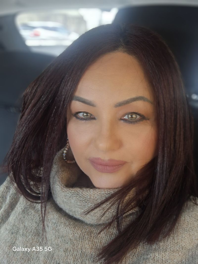 Helga, 51