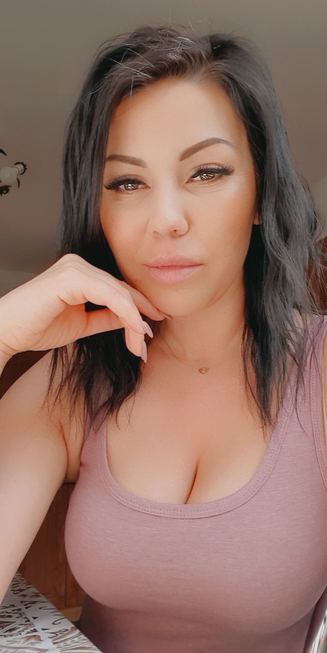 Mika, 37
