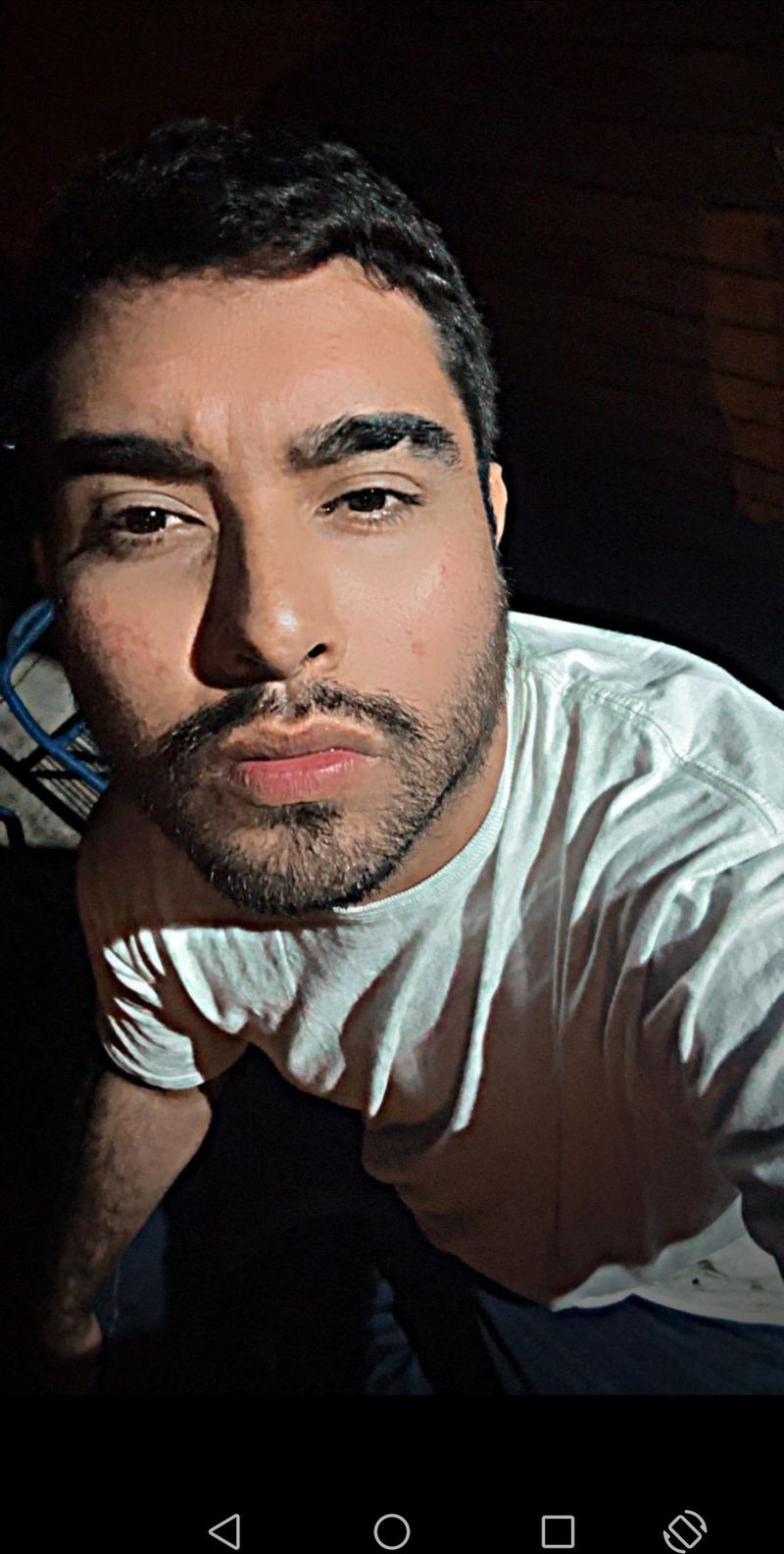 Matias, 25
