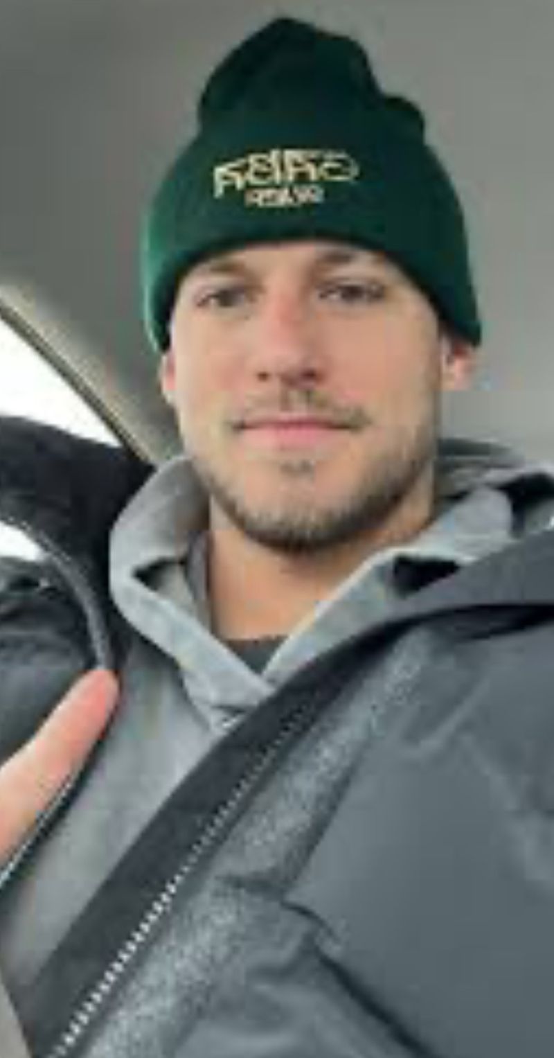 Steve, 23